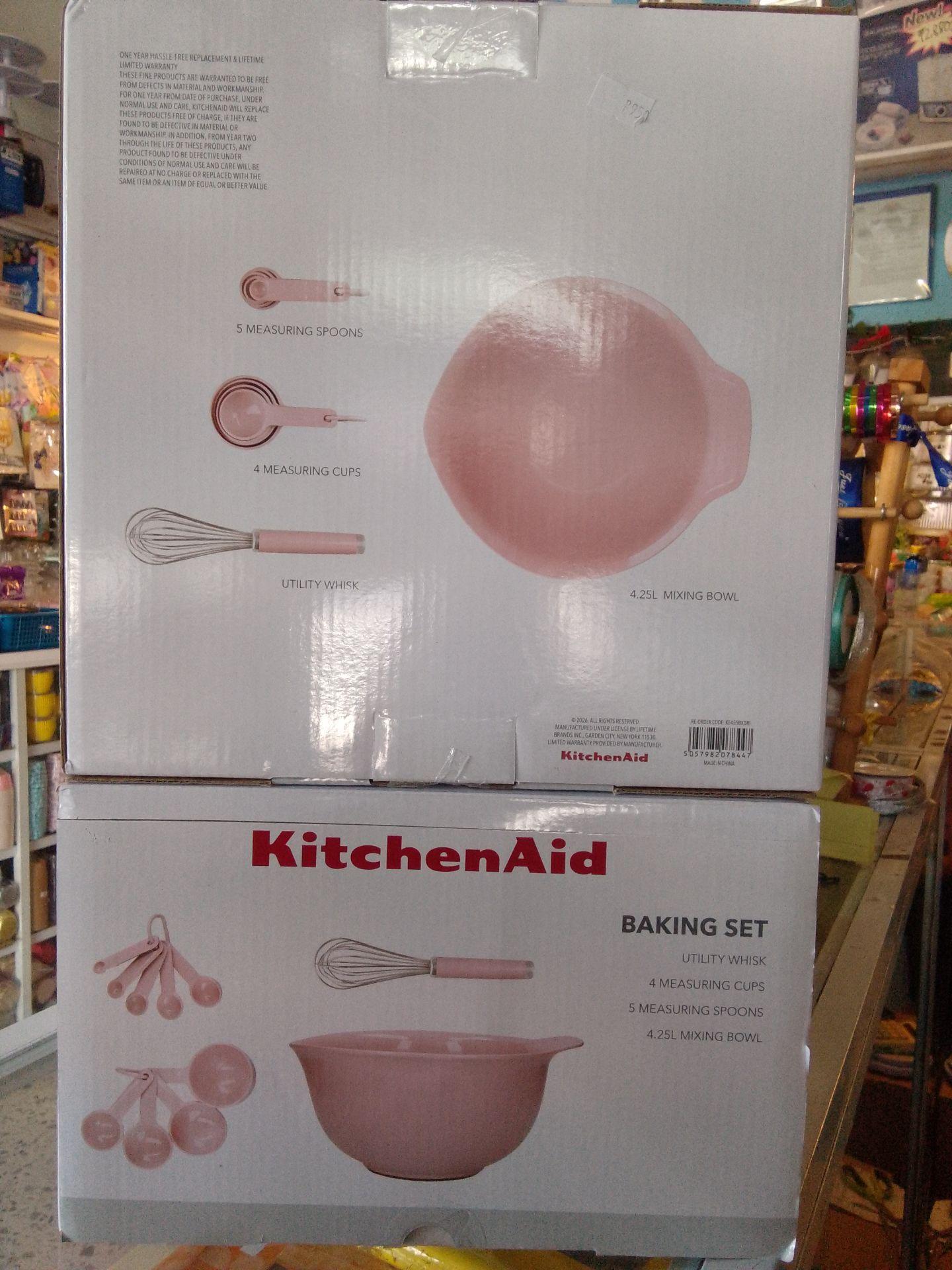 Kitchen Aid Baking Set